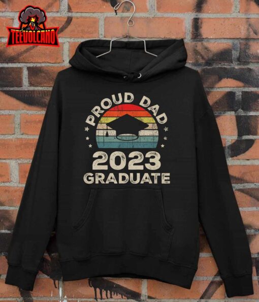 Proud Dad 2023 Graduate Vintage Fathers Day Men Dad T-Shirt