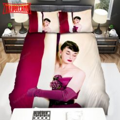 Audrey Hepburn Doing A Photoshoot Duvet Cover Bedding Sets