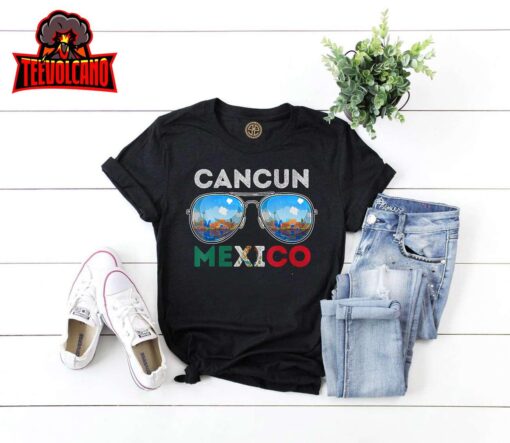 Cancun Mexico Vacation Summer Family Vintage Sunglasses T-Shirt