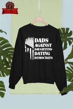 Dads Against Daughters Dating Democrats – Patriotic Skull T-Shirt