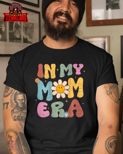 Groovy Retro In My Mom Era, Cool-Moms Club (On Back) Costume T-Shirt