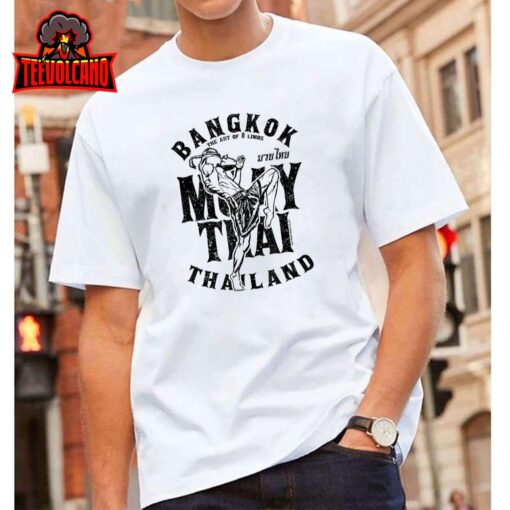 Muay Thai Kickboxing Bangkok Thailand Distressed Graphic T-Shirt