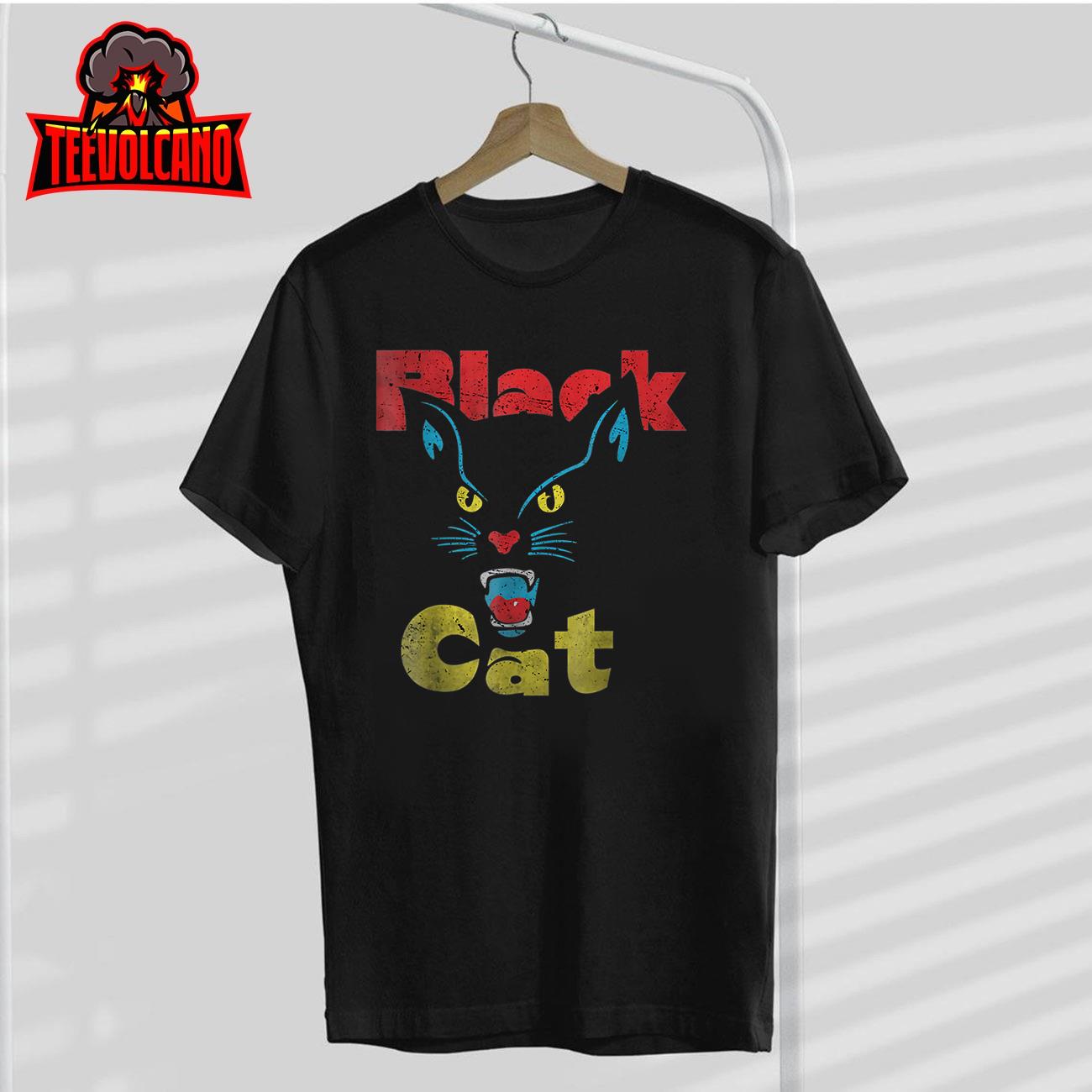 Retro Black Cat Retro Fireworks Vintage Halloween 70s T-Shirt