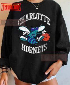 Charlotte Hornets Classic  Basketball 90s Vintage T-Shirt