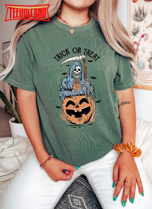 Comfort Colors Halloween Trick or Treat Shirt,Halloween Sweatshirt