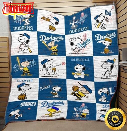 Snoopy In Love With Dodgers The Peanuts Movie Snoopy Dog Blanket