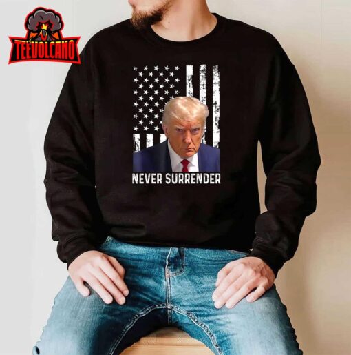 Trump Mug Shot – Donald Trump Mug Shot – Never Surrender T-Shirt