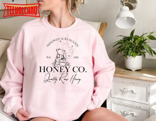 Vintage Hundred Acre Woods Honey Co Sweatshirt