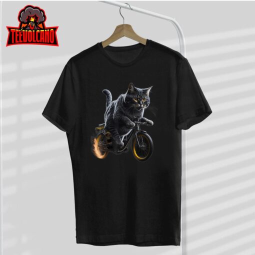 Funny Cat Drives Bicycle Cat Lover Graphic Cats Kitten Lover T-Shirt