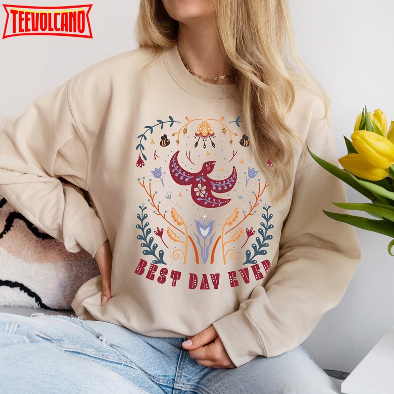 Folklore bird sweatshirt, Scandinavian folk art, Retro christmas T-Shirt