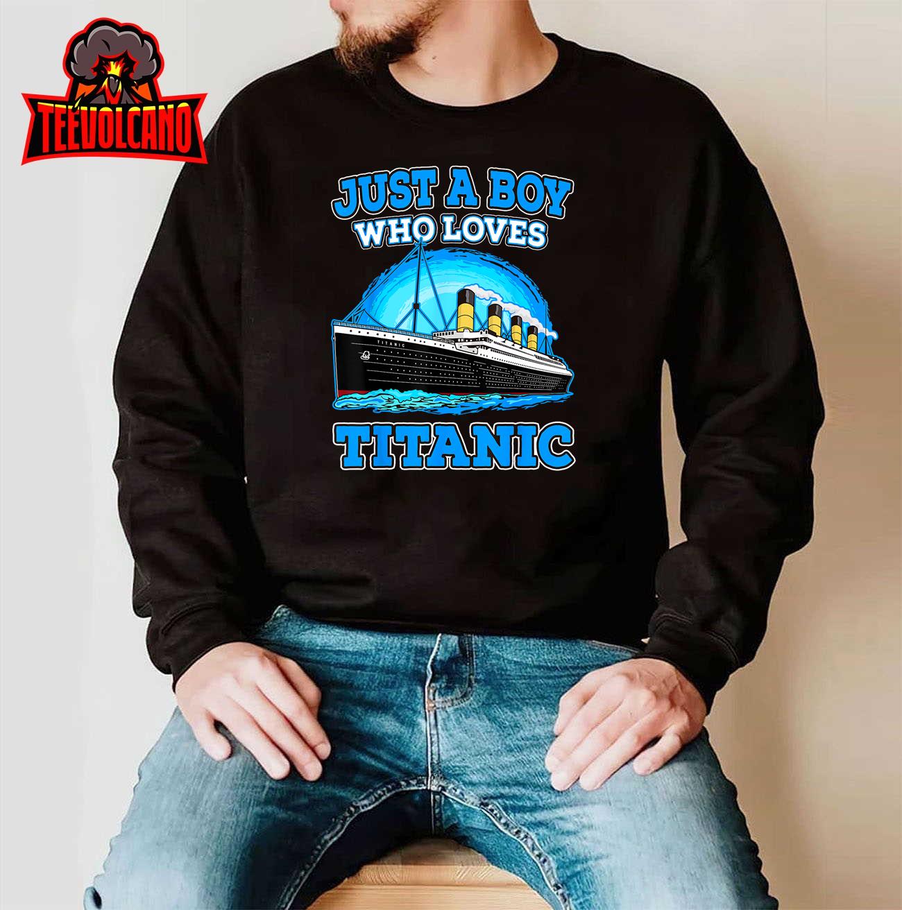 Just A Boy Who Loves Titanic Vintage Ship Titanic Lovers T-Shirt