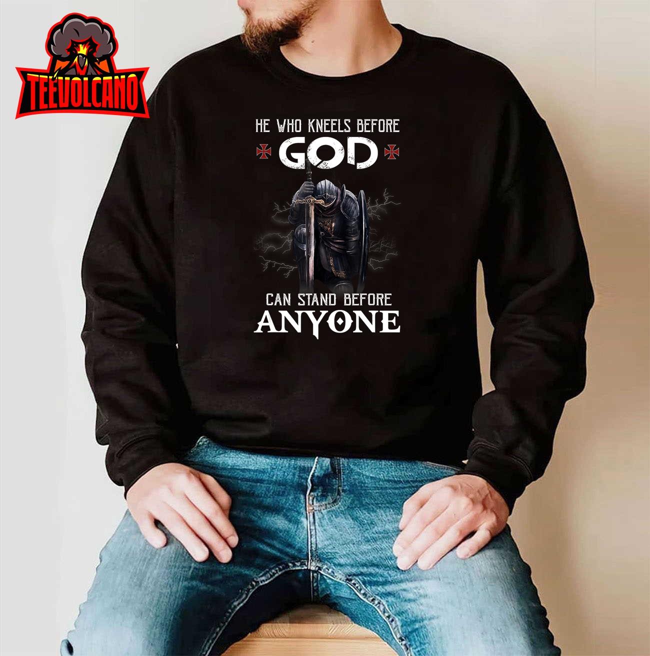 Knight Templar Christian Warrior Kneels Before God T-Shirt