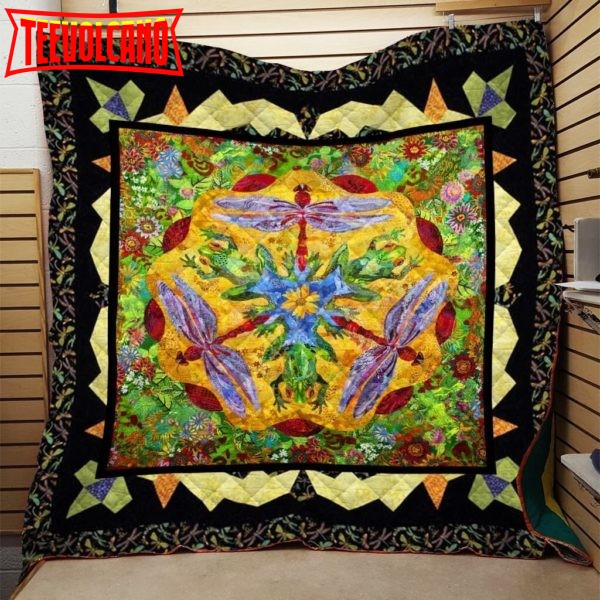 Dragonfly And Frog Motif Printing 3D Customized Quilt Blanket